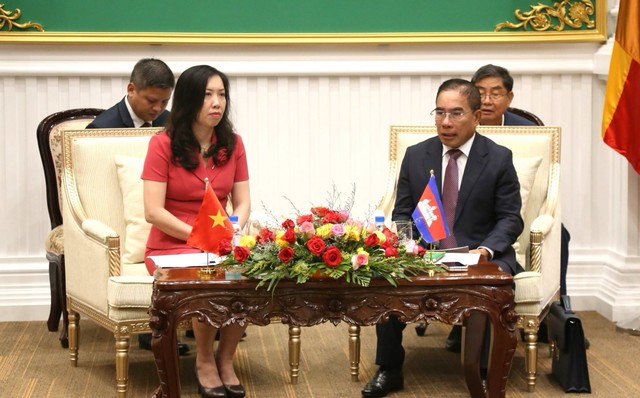 Đề nghị Campuchia tháo gỡ một số vấn đề liên quan người gốc Việt- Ảnh 3.
