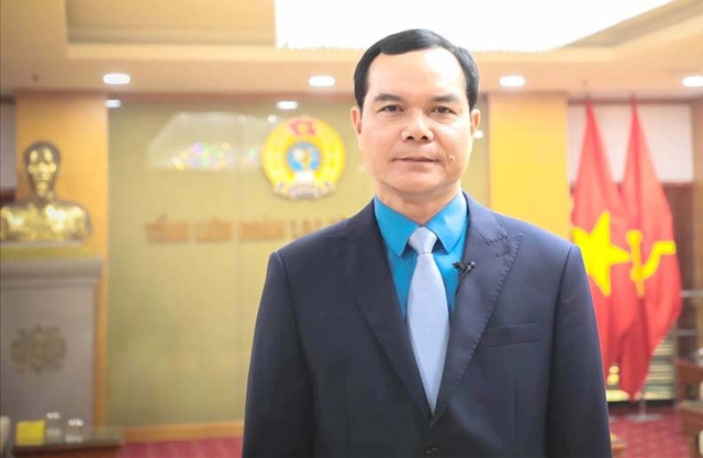 Ông Nguyễn Đình Khang tái đắc cử Chủ tịch Tổng LĐLĐ Việt Nam khoá XIII- Ảnh 1.