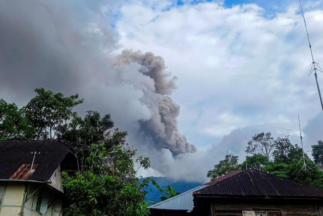 Chuyến leo núi tang thương ở Indonesia- Ảnh 1.