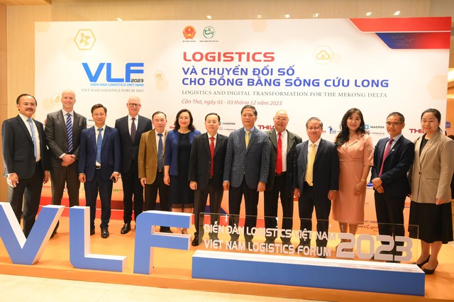 Cảng quốc tế Long An nhận bằng khen trong việc phát triển dịch vụ logistics Việt Nam 2023- Ảnh 10.