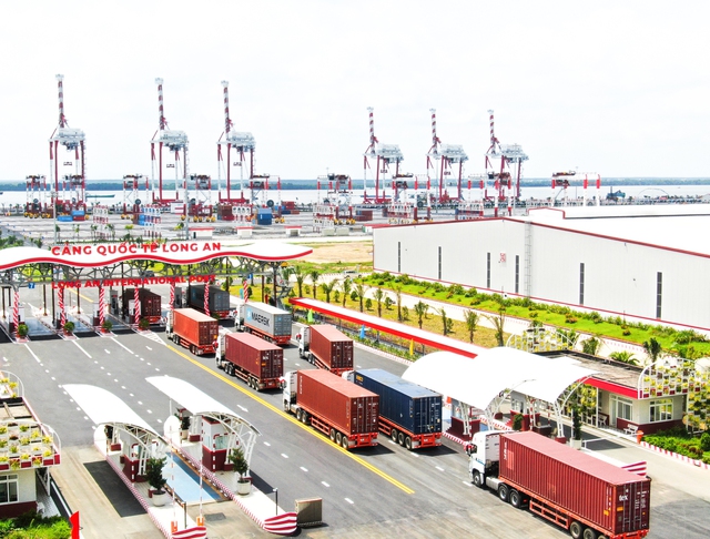 Cảng quốc tế Long An nhận bằng khen trong việc phát triển dịch vụ logistics Việt Nam 2023- Ảnh 9.