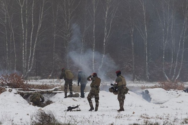 Binh sĩ Ukraine được huấn luyện đặc biệt tại Ba Lan- Ảnh 4.