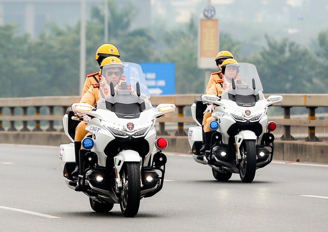 Dàn xe dẫn đoàn luyện tập đón khách quốc tế thăm Việt Nam- Ảnh 3.