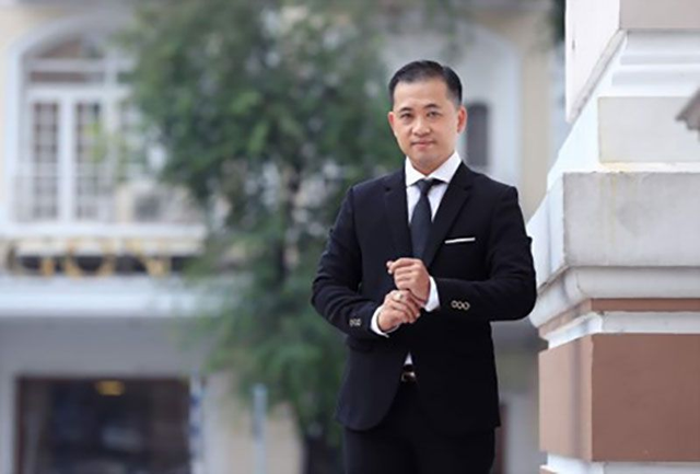 Đạo diễn Nguyễn Lê Thanh Hải đoạt giải thưởng "Nghệ sĩ có trái tim nhân ái vì cộng đồng 2023"- Ảnh 1.