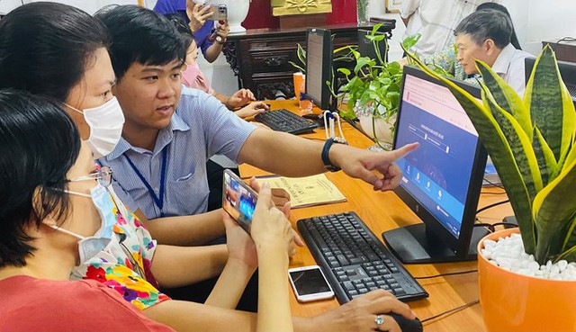 Cách xác định tiền lương tháng hiện hưởng để tính chế độ cho cán bộ nghỉ khi sắp xếp bộ máy- Ảnh 1.