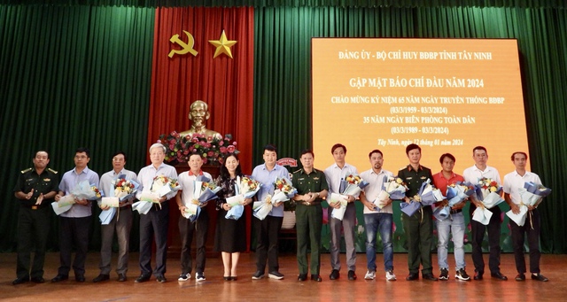 Báo chí đóng góp lớn trong việc bảo vệ chủ quyền biên giới ở Tây Ninh- Ảnh 2.