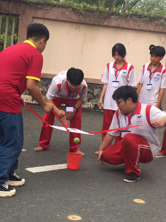 Học sinh dạt dào cảm xúc viết "Cảm nhận về Tết trong tôi là..."- Ảnh 1.