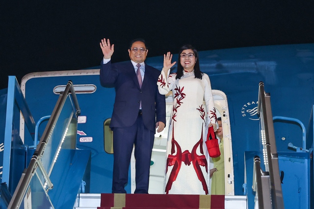 Thủ tướng Phạm Minh Chính và Phu nhân lên đường công du châu Âu- Ảnh 1.
