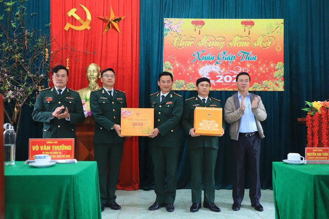 Chủ tịch nước Võ Văn Thưởng dự "Tết nhân ái" tại Nghệ An- Ảnh 3.