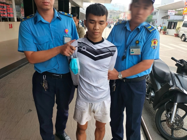 Vương Trọng Hưng trốn khỏi trại giam ở Tiền Giang bị bắt tại bến xe miền Tây- Ảnh 1.
