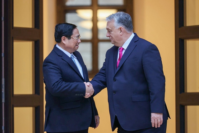 Cuộc hội đàm quan trọng giữa Thủ tướng Phạm Minh Chính và Thủ tướng Hungary- Ảnh 1.