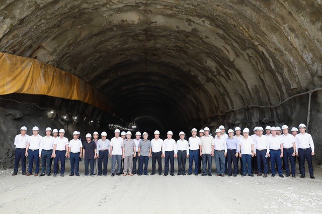 Đoàn công tác đến thăm dự án cao tốc Quảng Ngãi – Hoài Nhơn