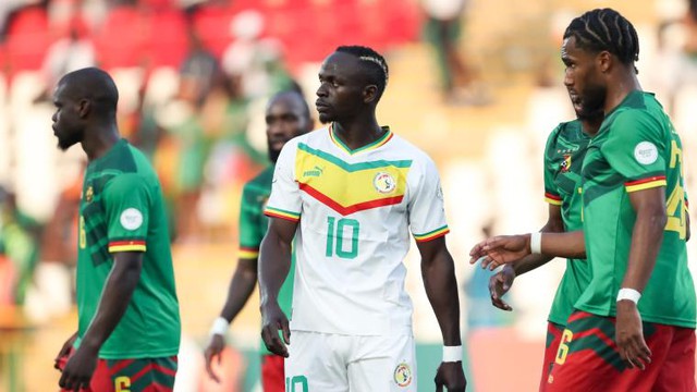 Thủ môn Onana gây sốc, Cameroon thua thảm Senegal ở AFCON 2023- Ảnh 5.