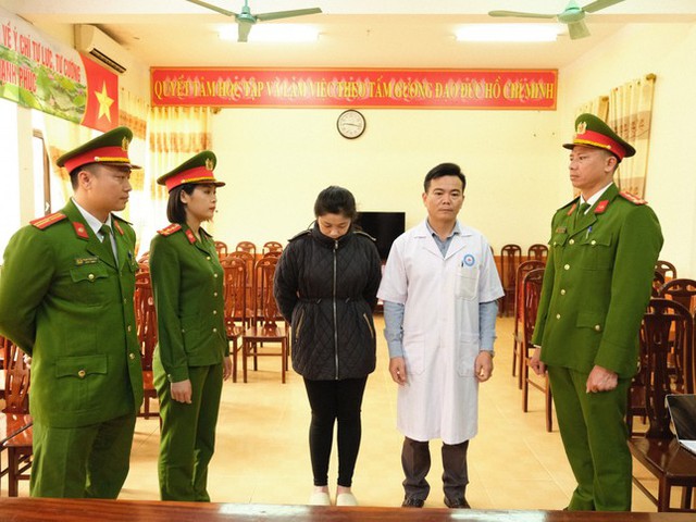 Khởi tố bác sĩ, điều dưỡng móc nối với nhân viên bảo hiểm để trục lợi - Ảnh 2. Khởi tố bác sĩ, điều dưỡng móc nối với nhân viên bảo hiểm để trục lợi - Ảnh 2.