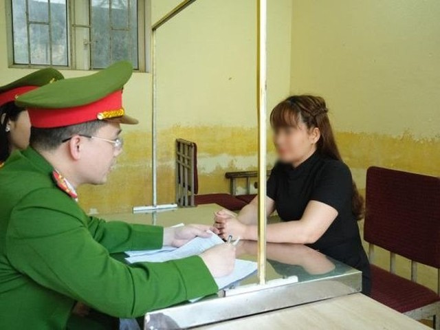 Khởi tố bác sĩ, điều dưỡng móc nối với nhân viên bảo hiểm để trục lợi - Ảnh 1. Khởi tố bác sĩ, điều dưỡng móc nối với nhân viên bảo hiểm để trục lợi - Ảnh 1.