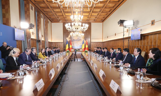 Việt Nam - Romania ký 19 văn kiện hợp tác- Ảnh 2. Việt Nam - Romania ký 19 văn kiện hợp tác- Ảnh 2.