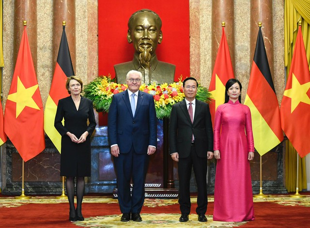 Chủ tịch nước Võ Văn Thưởng và Phu nhân đón Tổng thống Đức và Phu nhân- Ảnh 1.