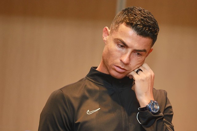 Ronaldo chấn thương khiến loạt giao hữu ở Trung Quốc bị hủy- Ảnh 1.
