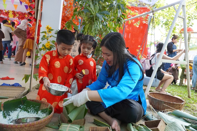 Hàng trăm gia đình công nhân nghèo đón Tết sớm tại Đà Nẵng- Ảnh 2.