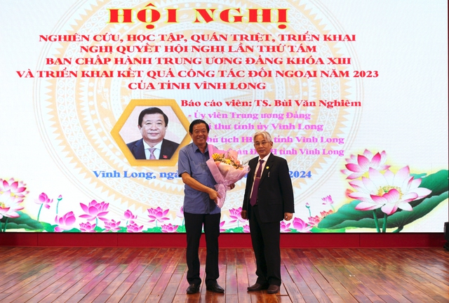 Trường ĐH Cửu Long tổ chức hội nghị quan trọng cho tất cả nhân sự của trường- Ảnh 4.