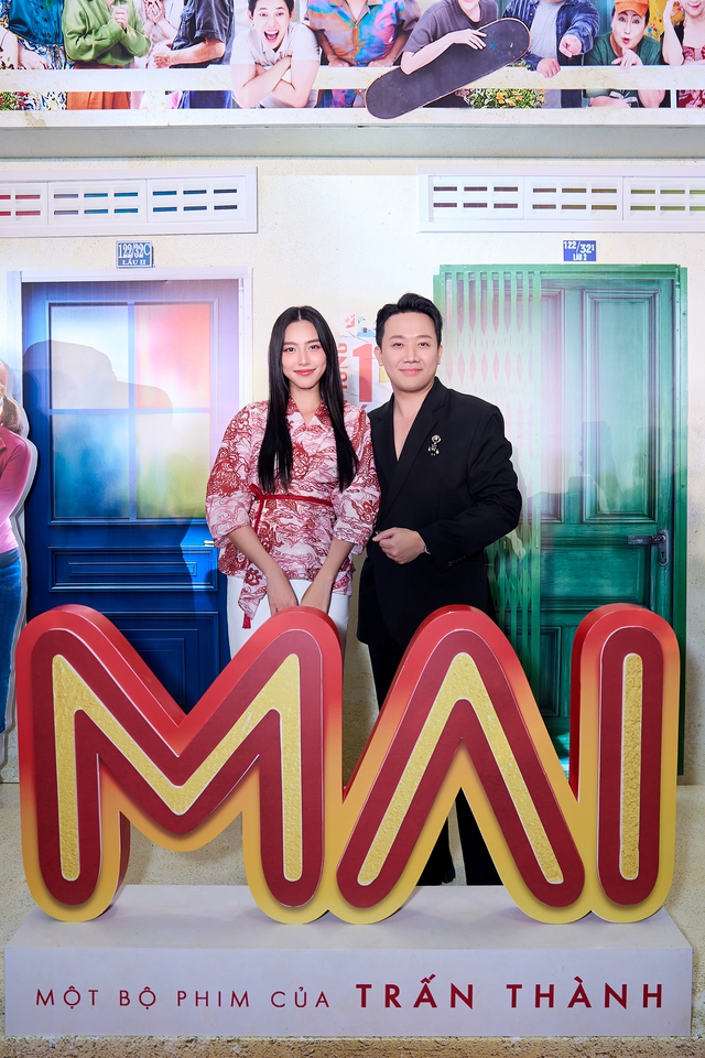 Giới showbiz Việt đến chúc mừng Trấn Thành ra mắt "Mai"- Ảnh 24.