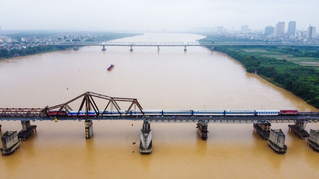 Bãi giữa sông Hồng sẽ thành công viên?
- Ảnh 2.