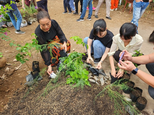VWS tặng 5.000 cây cho “Một triệu cây vì biển đảo tổ quốc, vì quê hương Việt Nam xanh”- Ảnh 2.