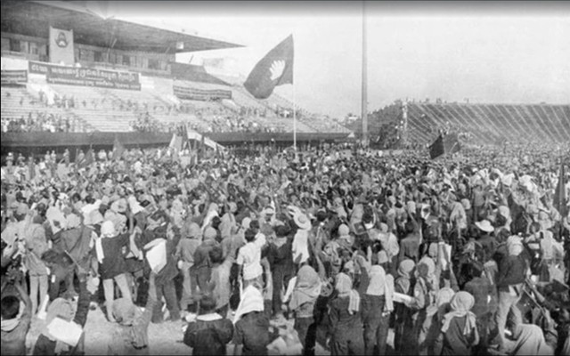 Nhân dân Campuchia tham dự lễ mừng chiến thắng ngày 7-1-1979 được tổ chức ngày 25-1-1979 tại Phnôm Pênh Ảnh: TTXVN