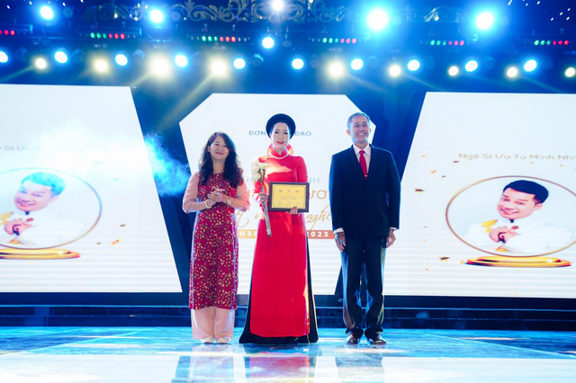NSƯT Minh Nhí nhận giải thưởng Nghệ sĩ nhân ái – cống hiến- Ảnh 4.