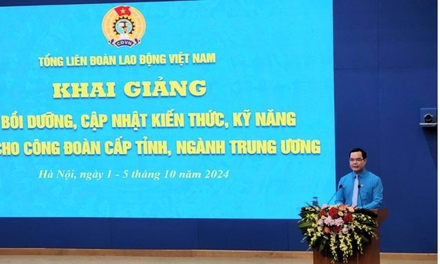 Bồi dưỡng, cập nhật kiến thức, kỹ năng cho cán bộ Công đoàn chủ chốt- Ảnh 1.