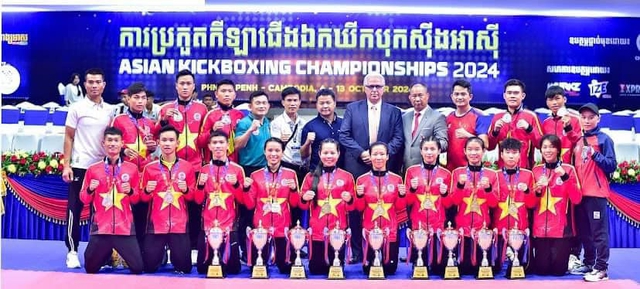 Tuyển Kickboxing Việt Nam giành 11 HCV, TP HCM góp 1 chức vô địch - Ảnh 2.