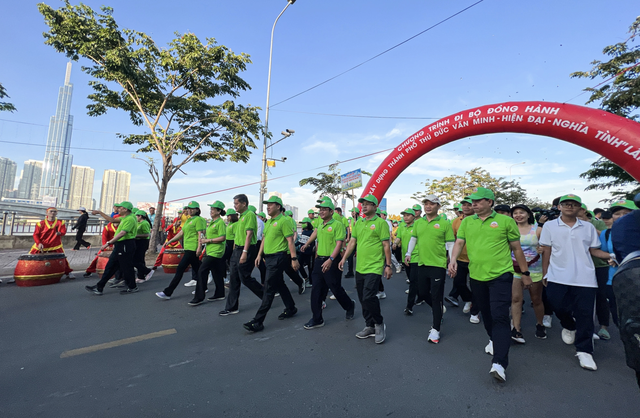 Chương trình đi bộ "Chung tay xây dựng thành phố Thủ Đức văn minh, hiện đại, nghĩa tình" năm 2024- Ảnh 3.