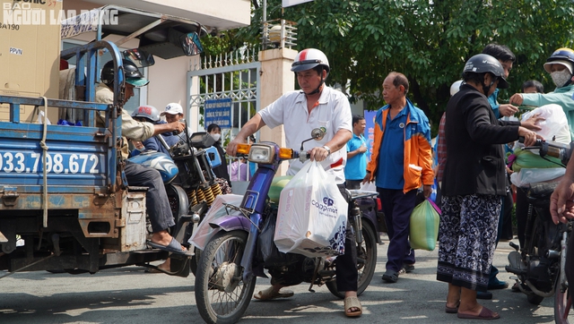 Một buổi sáng ngập tràn niềm vui ở quận 8 - TP HCM- Ảnh 5.