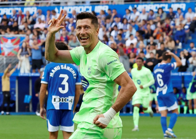 Alaves lập kỷ lục buồn, Barcelona vững ngôi đầu La Liga- Ảnh 4.