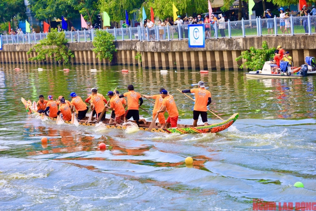 Cuối tuần 12 đội ghe ngo tranh tài nảy lửa trên kênh Nhiêu Lộc - Thị Nghè- Ảnh 8.