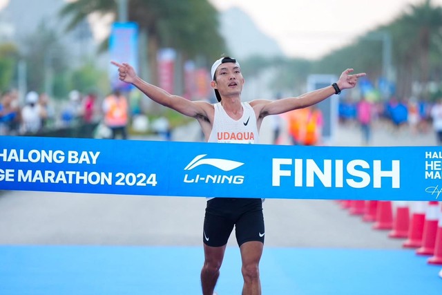 Hồng Lệ, Nguyên Thanh vô địch nữ, nam Giải chạy Marathon Quốc Tế Di sản Hạ Long 2024- Ảnh 1.