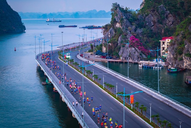 Hồng Lệ, Nguyên Thanh vô địch nữ, nam Giải chạy Marathon Quốc Tế Di sản Hạ Long 2024- Ảnh 26.