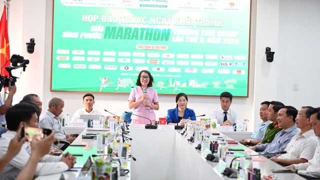 Hoa hậu Bảo Ngọc cùng 10.000 runner dự giải Marathon Bình Phước 2024- Ảnh 1.