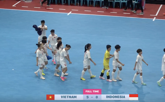 Futsal nữ Việt Nam thắng Indonesia 5 bàn trắng- Ảnh 2.