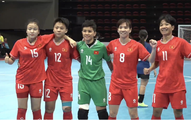 Thắng chủ nhà, futsal nữ Việt Nam đấu Thái Lan ở trận chung kết Đông Nam Á- Ảnh 1.