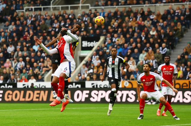 Thua sốc Newcastle, Arsenal lung lay thứ hạng Top 3- Ảnh 2.