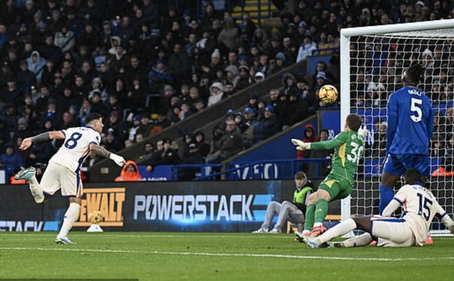 HLV Maresca gieo sầu đội bóng cũ, Chelsea thắng Leicester giữ vững Top 3- Ảnh 4.