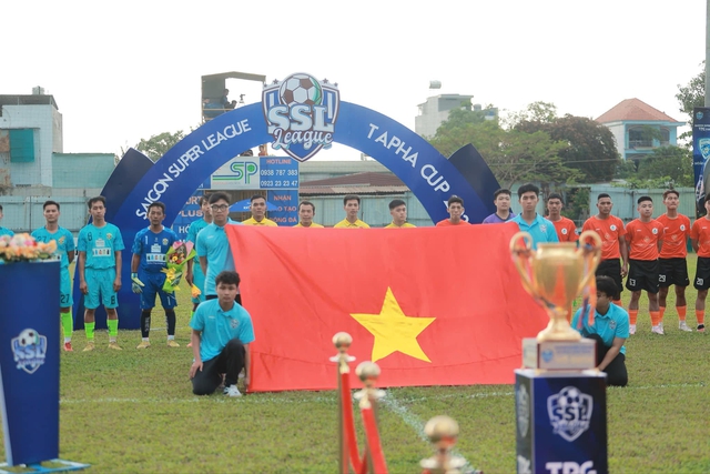 Thêm sân chơi phong trào chất lượng cho giới "phủi" TP HCM- Ảnh 2.