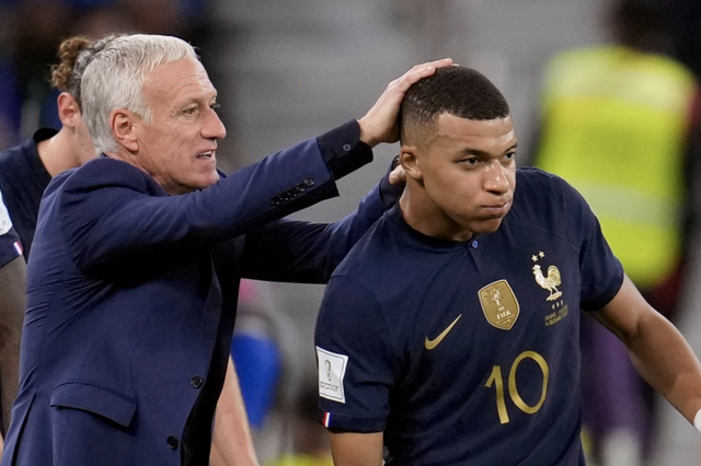 Nhà báo Pháp: Hục hặc với HLV Deschamps, Mbappe muốn chia tay tuyển Pháp- Ảnh 3.