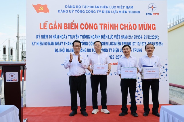 EVNCPC: Đóng điện DA dự án trạm biến áp 110kV KCN Phong Điền- Ảnh 3.