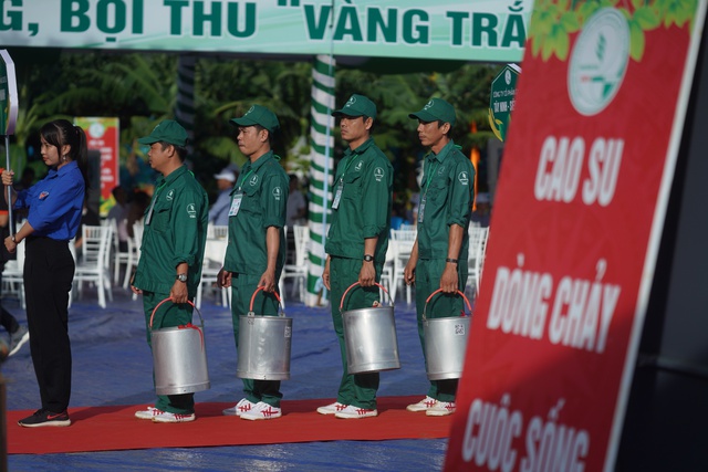 Ngành cao su vinh danh câu lạc bộ 2 tấn/ha và cá nhân tiêu biểu- Ảnh 5.