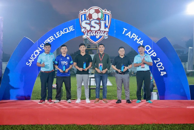 FC Cố Đô đăng quang Giải bóng đá Saigon Super League - Ta Pha Cup 2024- Ảnh 1.