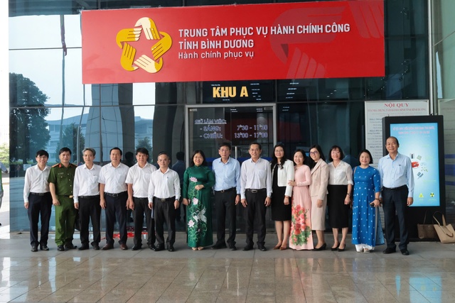 Trung tâm duy nhất về tiếp nhận và xử lý các thủ tục hành chính tại Bình Dương- Ảnh 5.