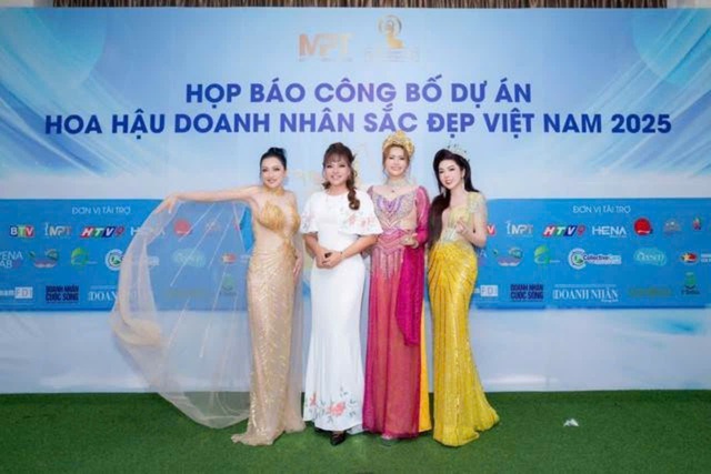 Nghệ nhân Hồ Thị Thanh Hương làm giám khảo Hoa hậu Doanh nhân Sắc đẹp Việt Nam 2025- Ảnh 3.