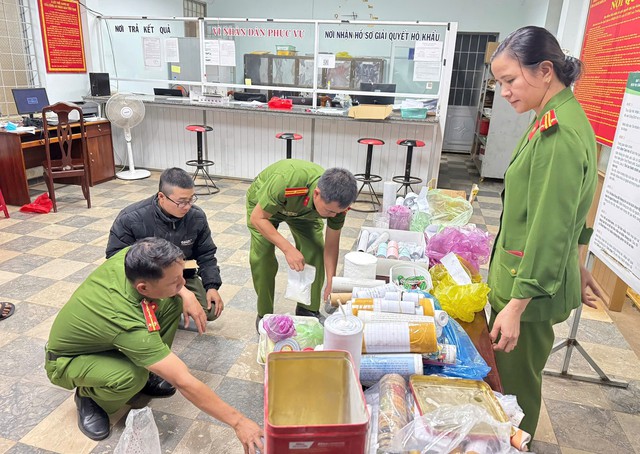 Phát hiện hàng trăm học sinh chế tạo pháo nổ- Ảnh 1.